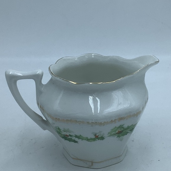Z. S. & C. Bavaria Holiday Holly Creamer - Picture 7 of 12